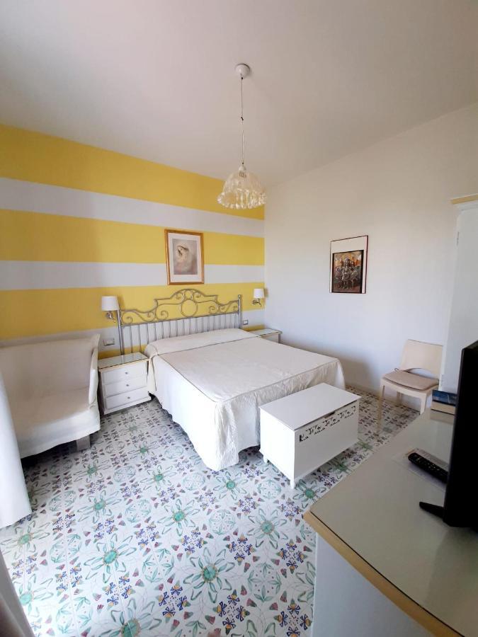 Hotel Residence Mendolita Lipari  Eksteriør billede