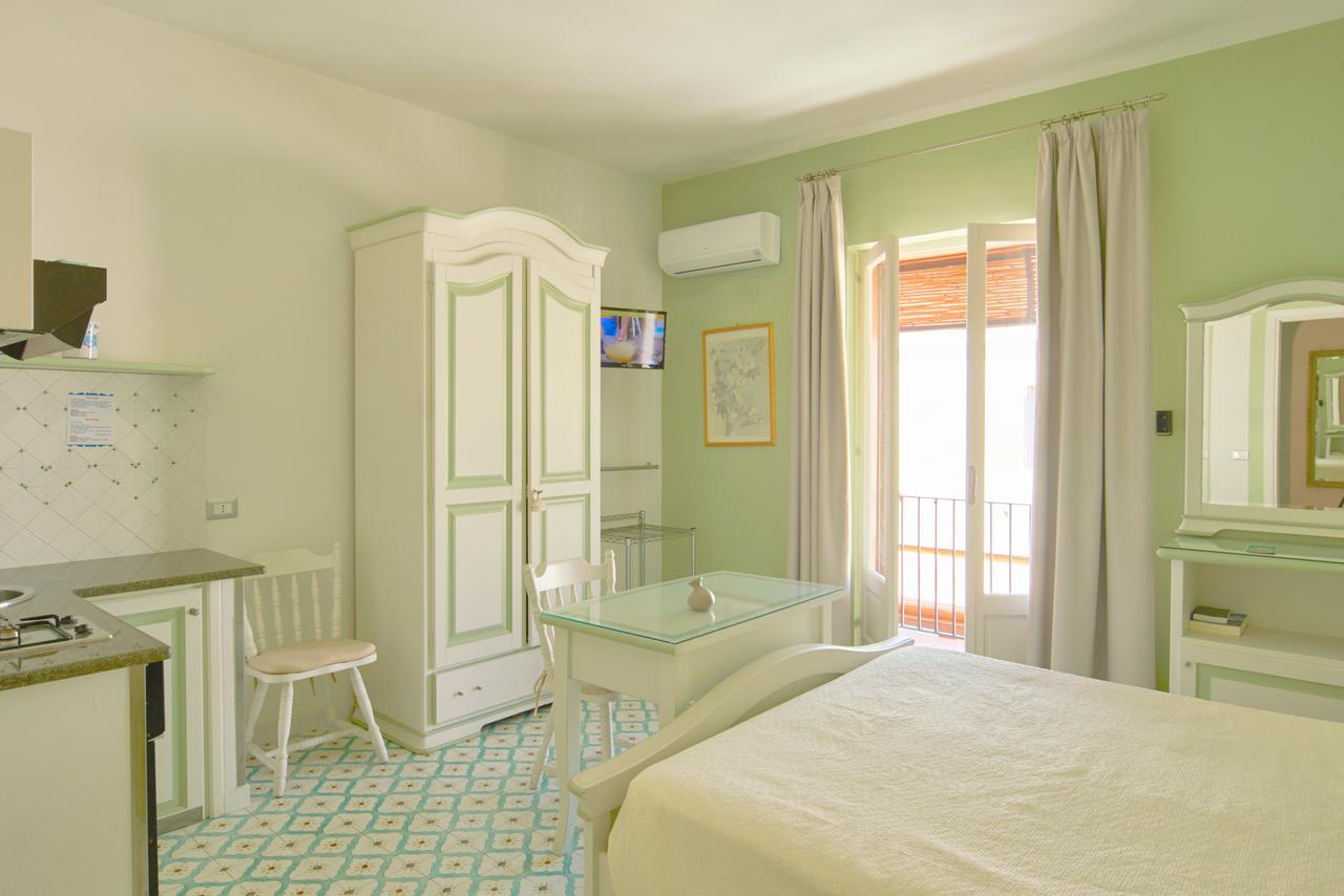 Hotel Residence Mendolita Lipari  Eksteriør billede