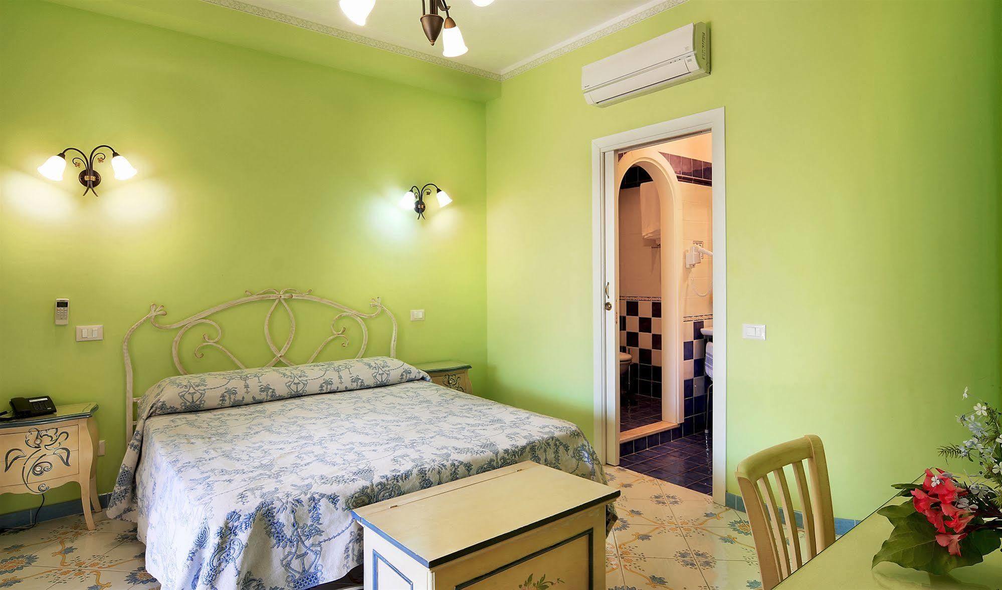 Hotel Residence Mendolita Lipari  Eksteriør billede