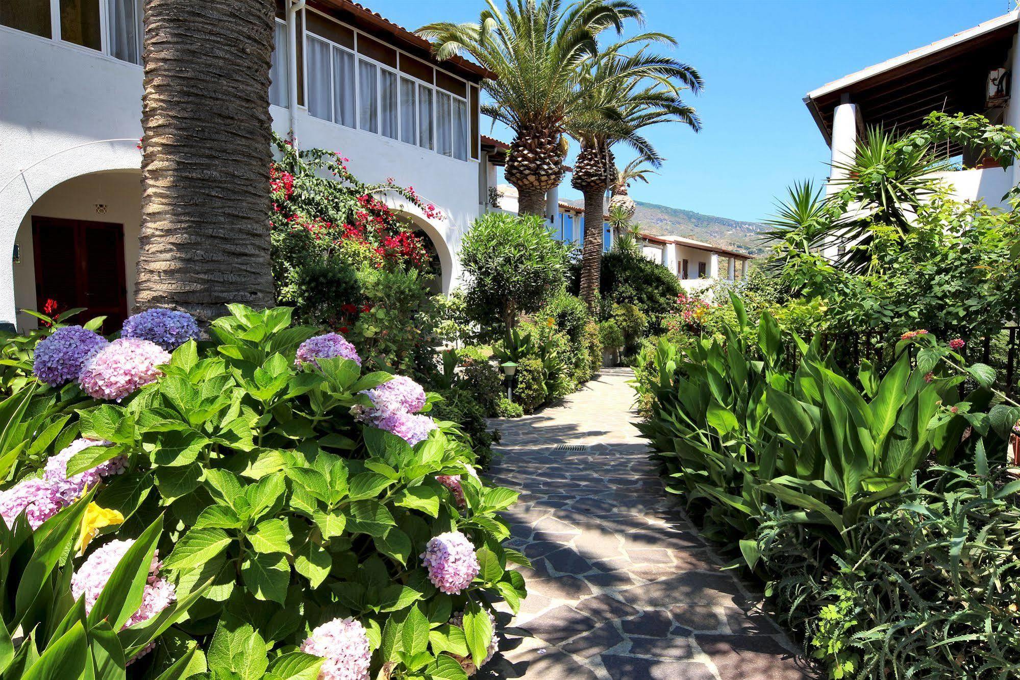 Hotel Residence Mendolita Lipari  Eksteriør billede